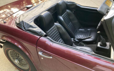 Triumph-TR-6-1970-Convertible-10