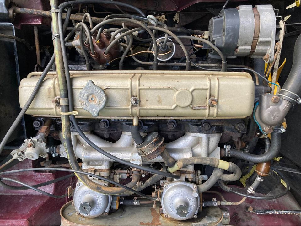 Triumph-TR-6-1970-Convertible-12