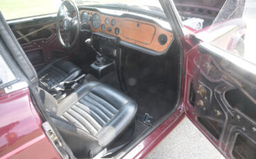 Triumph-TR-6-1970-Convertible-14