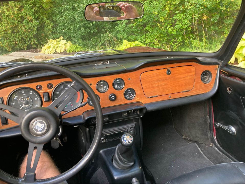 Triumph-TR-6-1970-Convertible-15