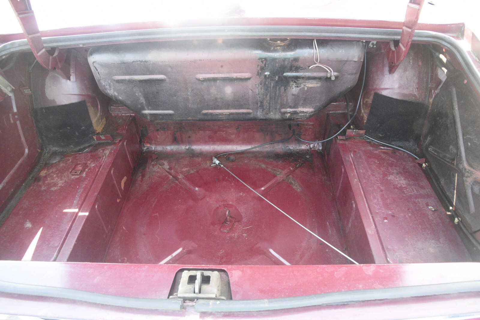 Triumph-TR-6-1970-Convertible-16