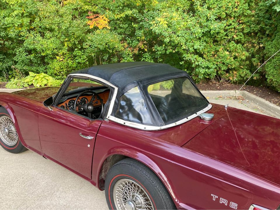 Triumph-TR-6-1970-Convertible-4