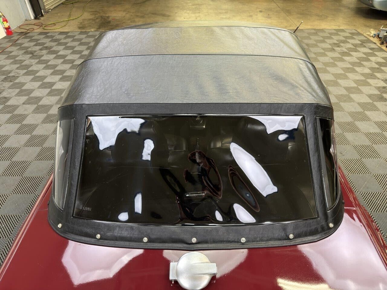 Triumph-TR-6-1971-Convertible-11