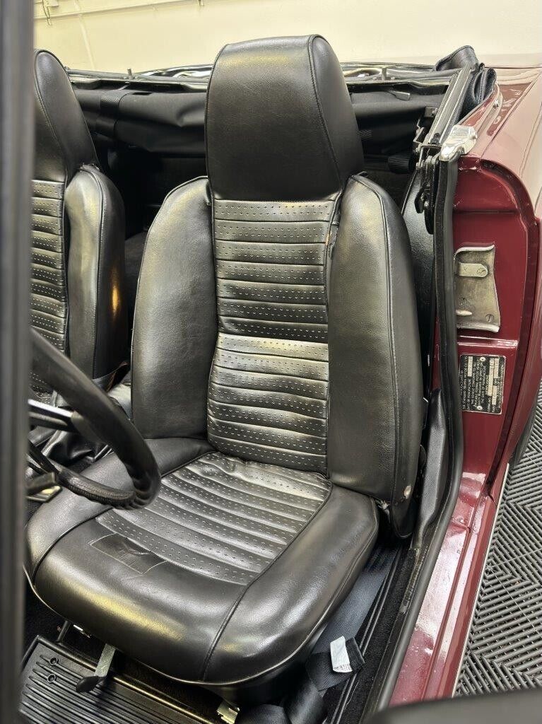 Triumph-TR-6-1971-Convertible-19