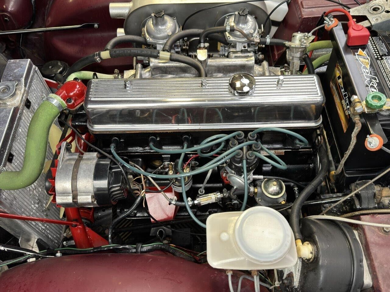 Triumph-TR-6-1971-Convertible-26