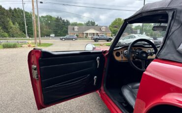 Triumph-TR-6-1971-Convertible-3