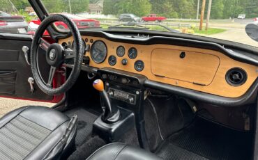 Triumph-TR-6-1971-Convertible-7