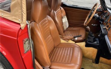 Triumph-TR-6-1972-21