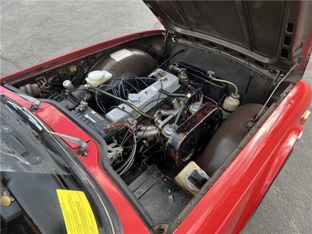 Triumph-TR-6-1972-26