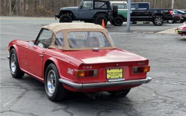Triumph-TR-6-1972-7