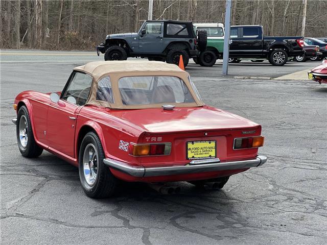 Triumph-TR-6-1972-7
