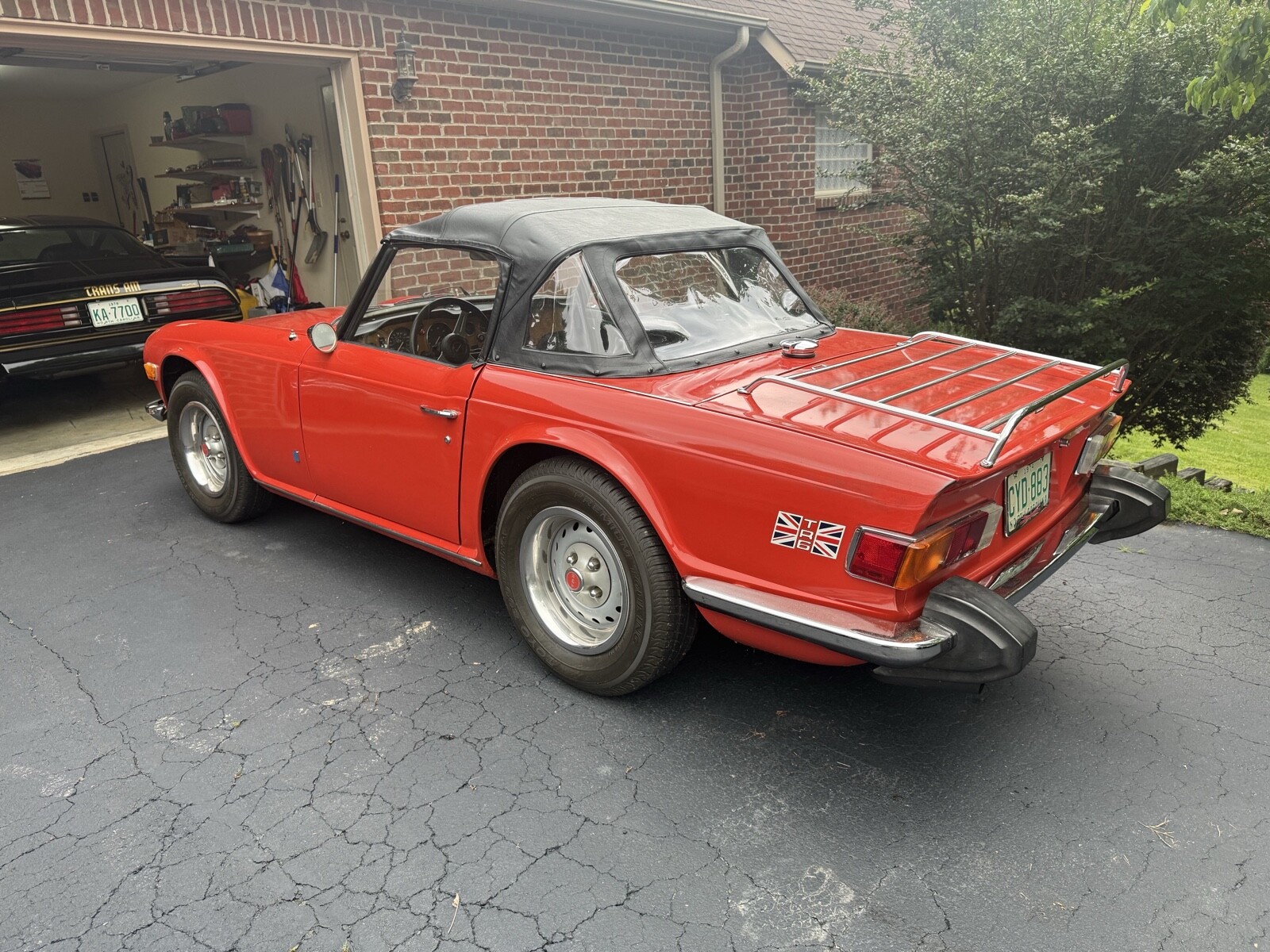 Triumph-TR-6-1974-7