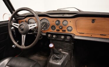 Triumph-TR-6-1974-8