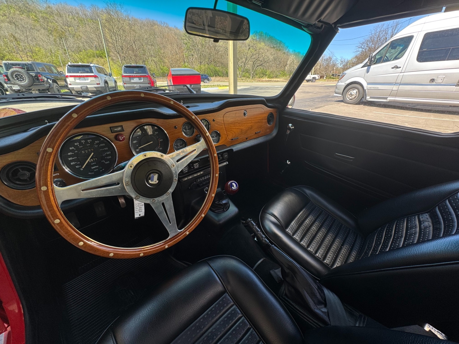 Triumph-TR-6-1974-Convertible-10
