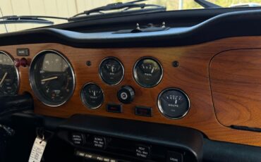 Triumph-TR-6-1974-Convertible-24