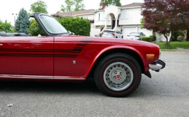 Triumph-TR-6-1975-Convertible-13