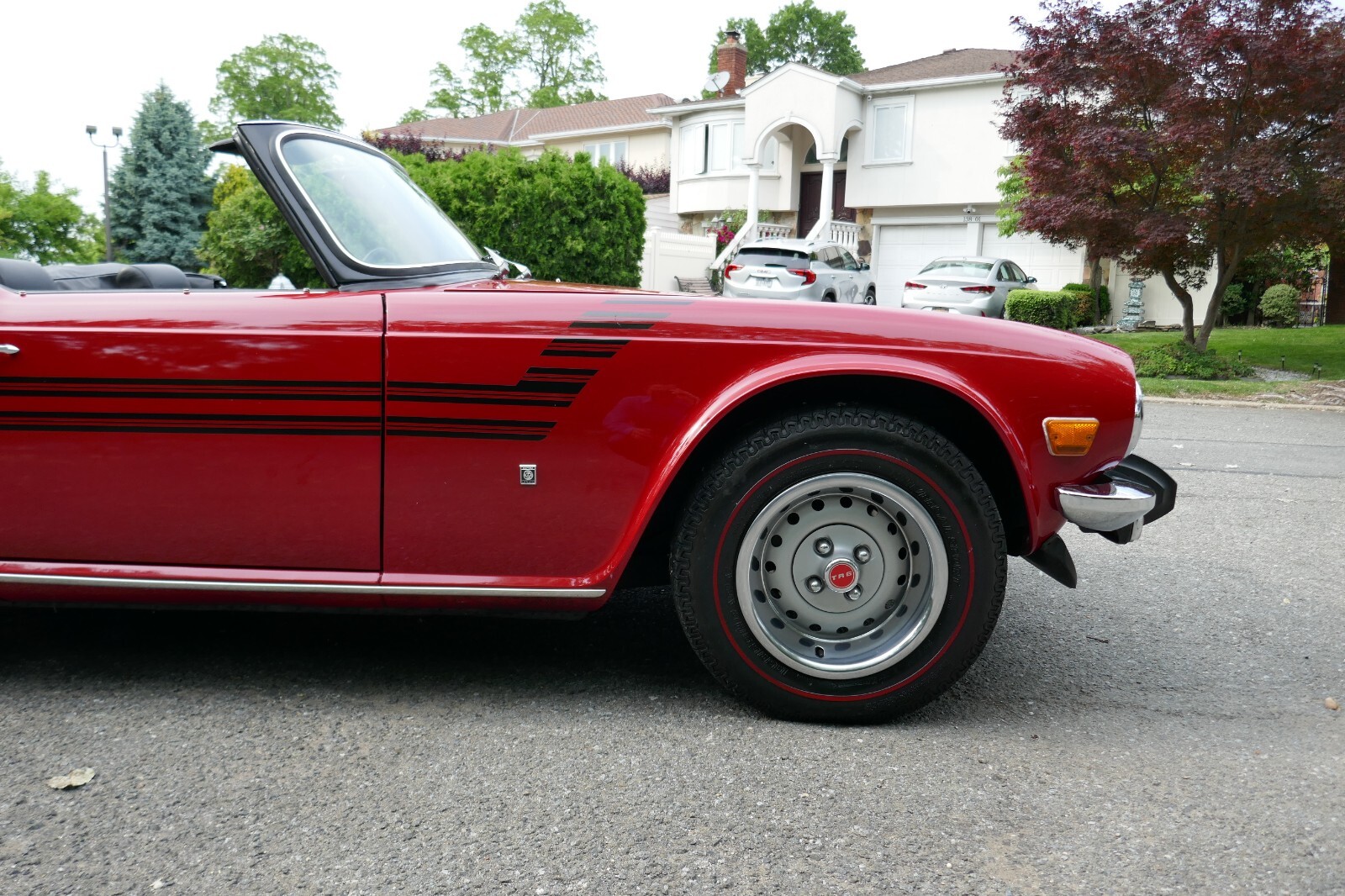 Triumph-TR-6-1975-Convertible-13