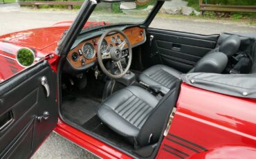 Triumph-TR-6-1975-Convertible-14