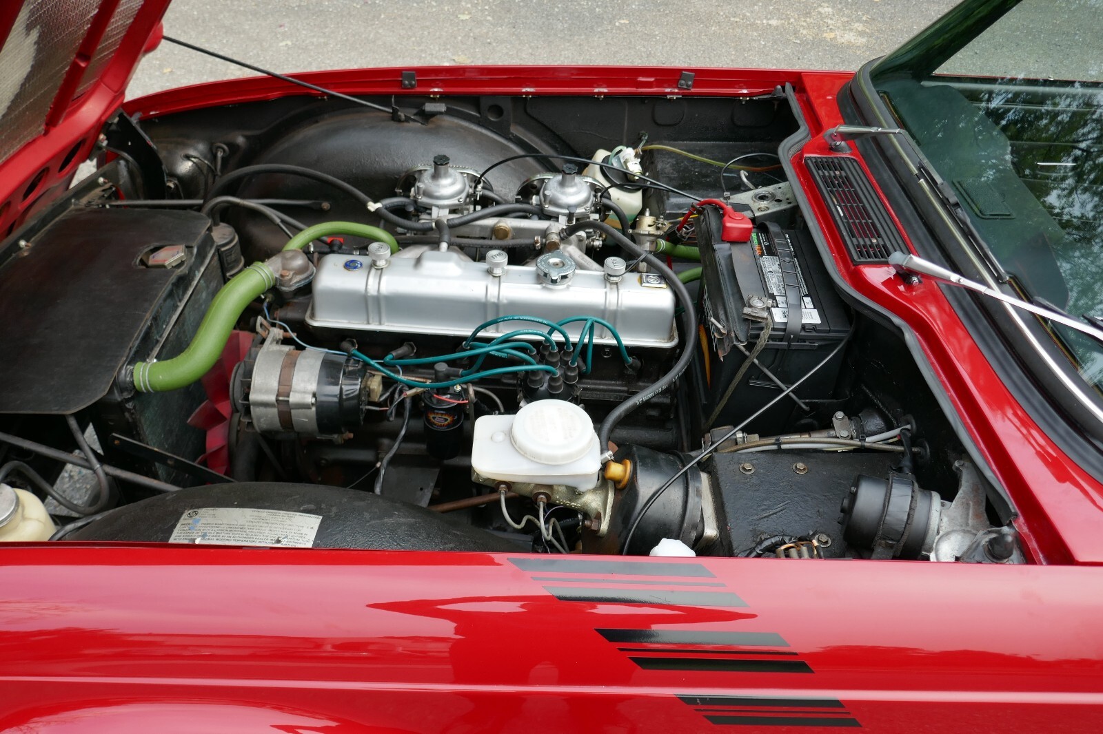 Triumph-TR-6-1975-Convertible-17