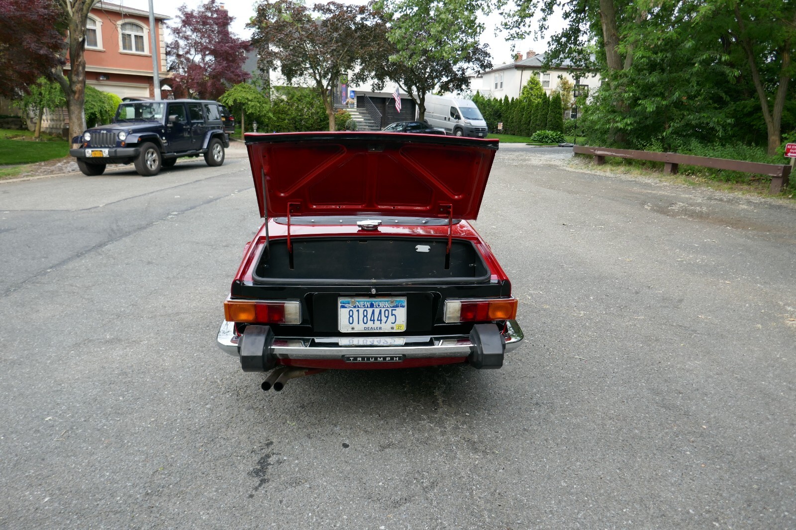 Triumph-TR-6-1975-Convertible-19