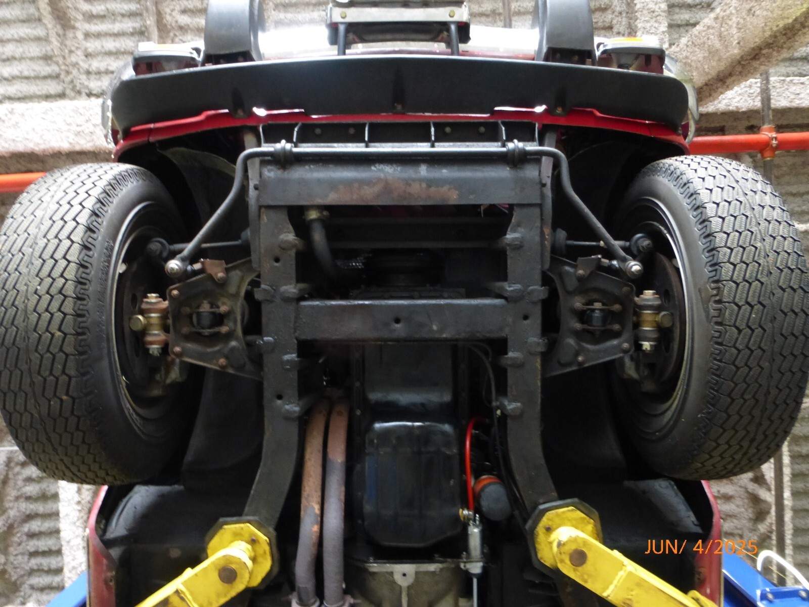 Triumph-TR-6-1975-Convertible-22