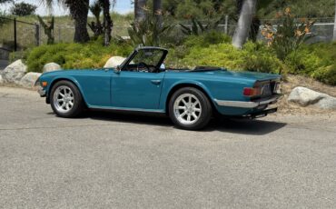 Triumph-TR-6-1975-Convertible-3
