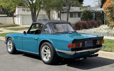 Triumph-TR-6-1975-Convertible-37