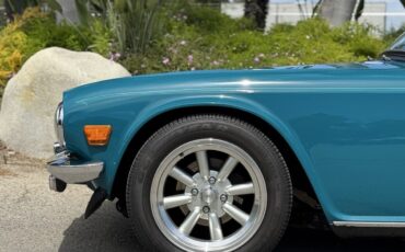 Triumph-TR-6-1975-Convertible-4