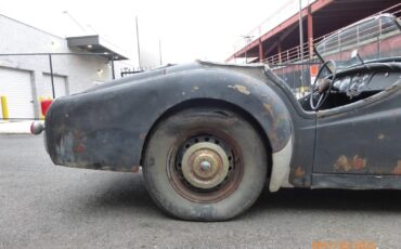 Triumph-TR3-1956-Convertible-12