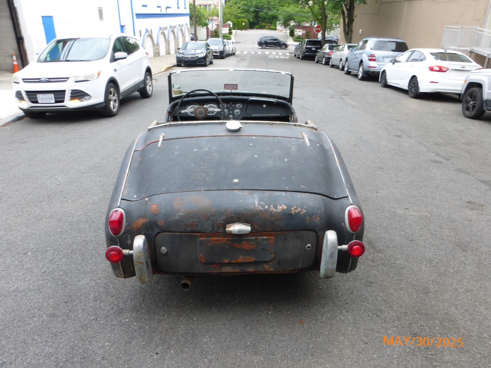 Triumph-TR3-1956-Convertible-2