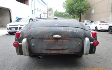 Triumph-TR3-1956-Convertible-9