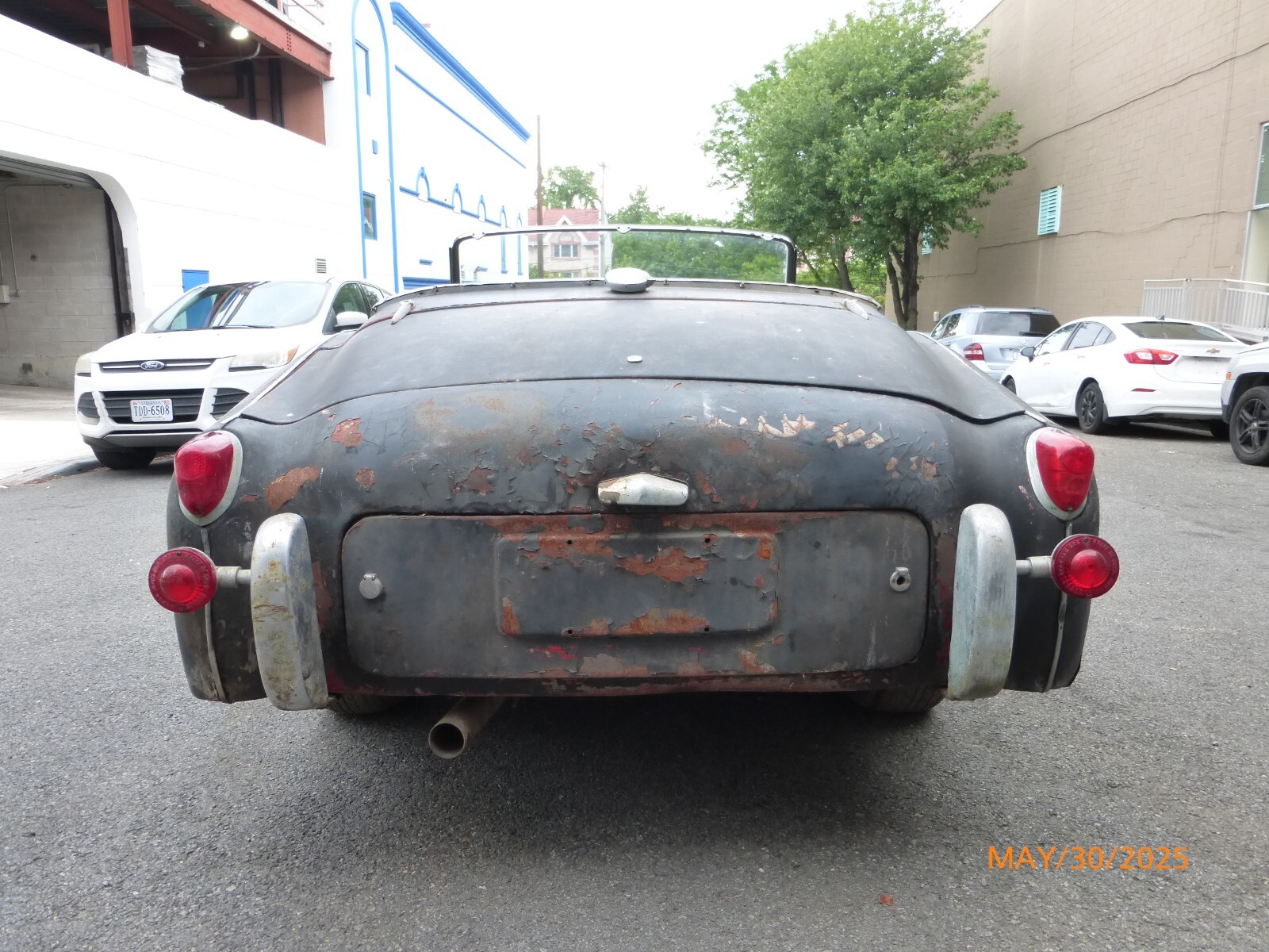 Triumph-TR3-1956-Convertible-9