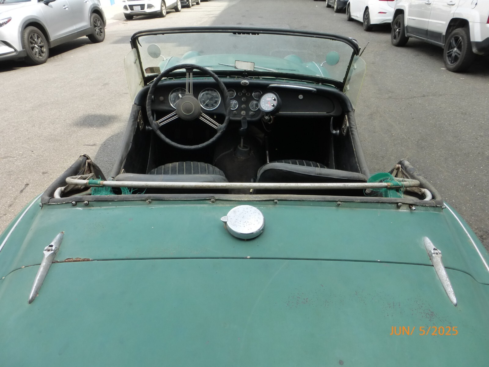 Triumph-TR3-1958-Convertible-12