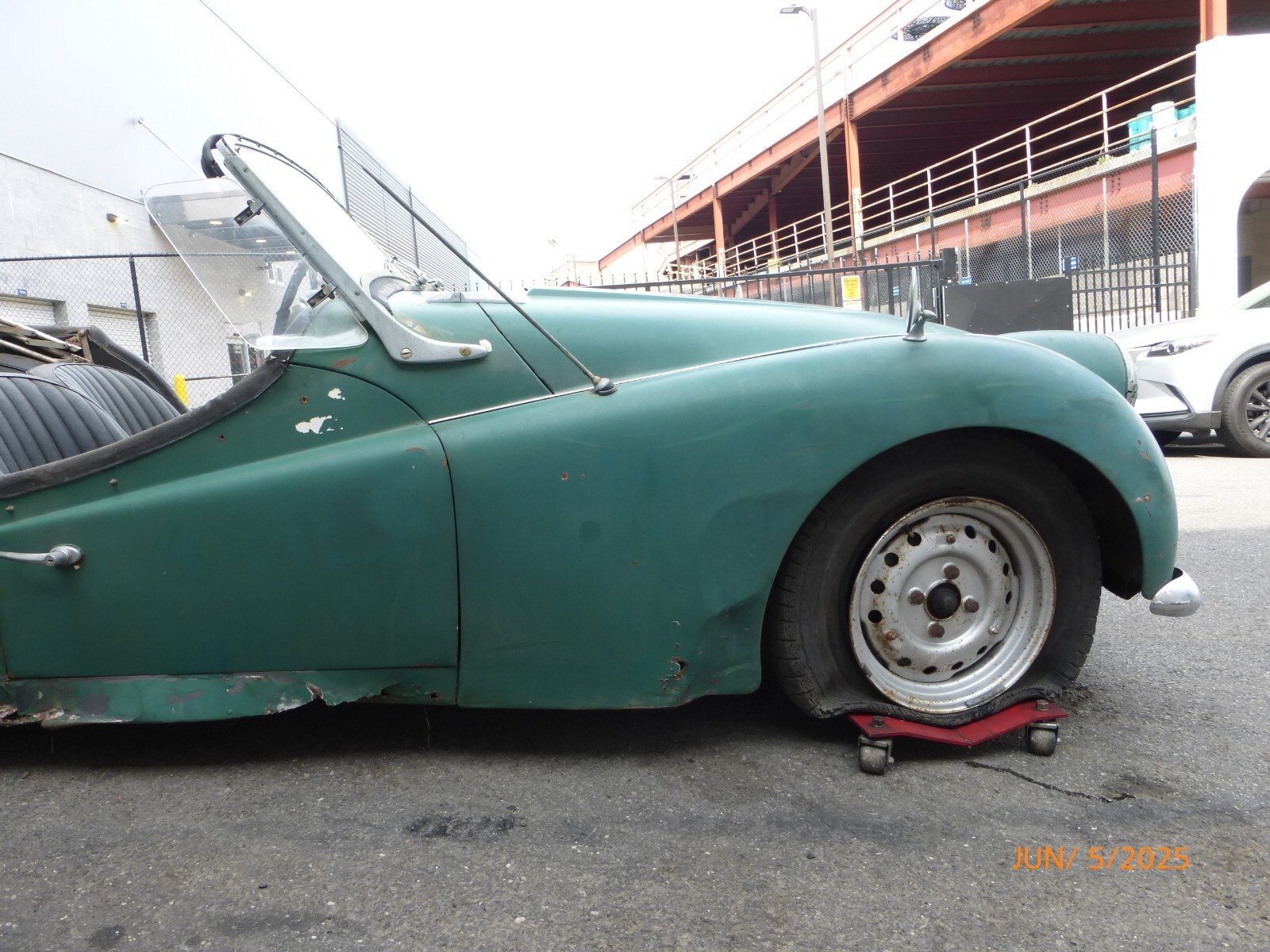 Triumph-TR3-1958-Convertible-14