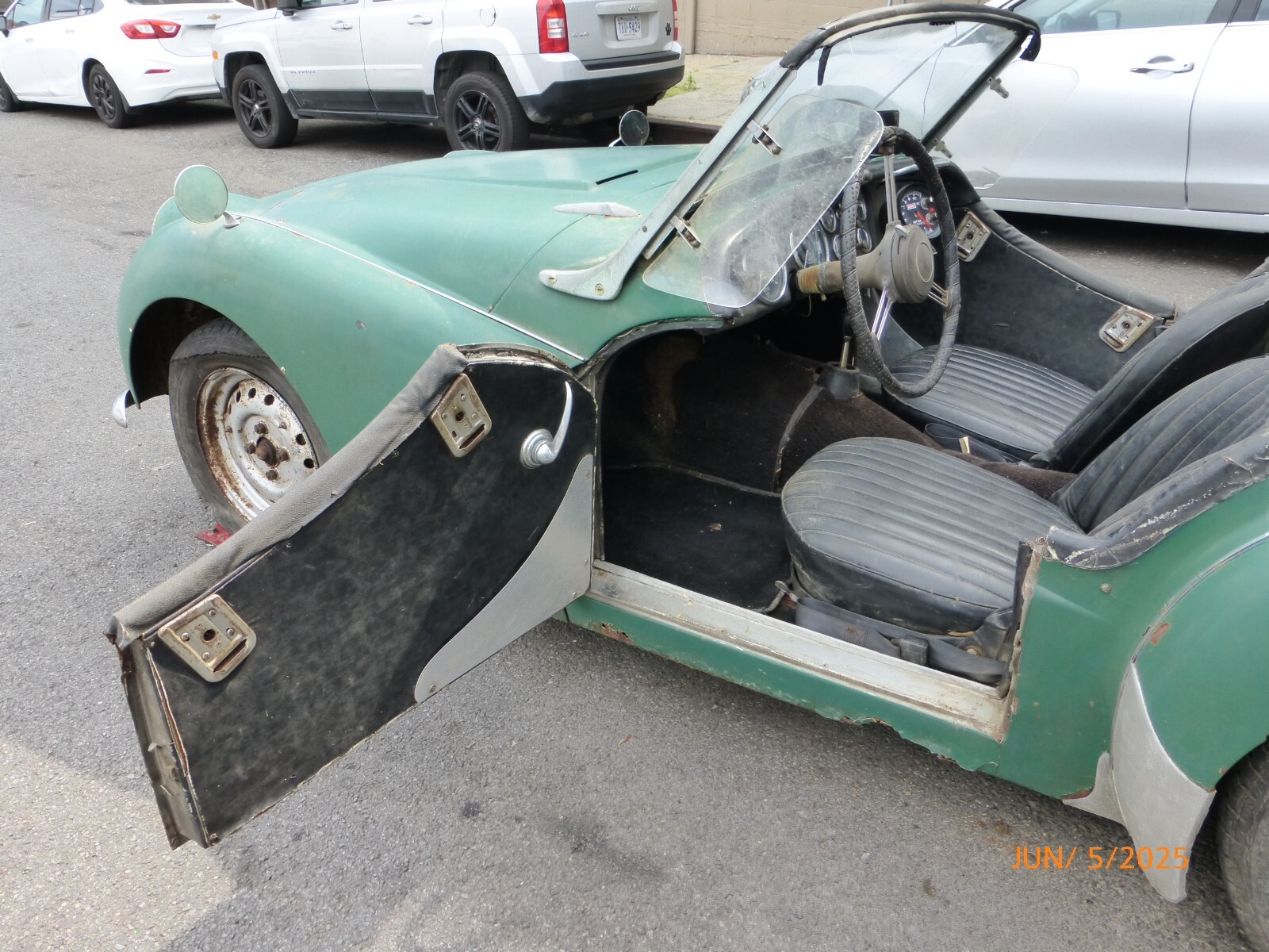 Triumph-TR3-1958-Convertible-16