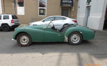 Triumph-TR3-1958-Convertible-2