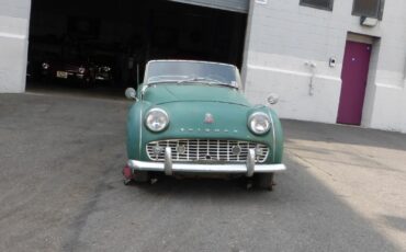 Triumph-TR3-1958-Convertible