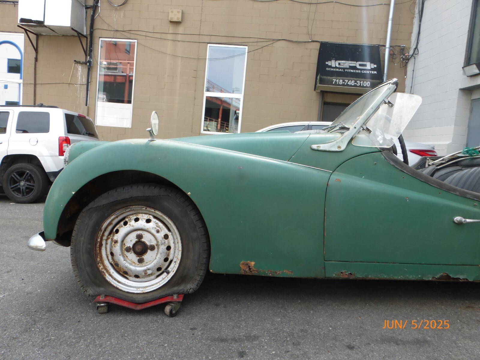 Triumph-TR3-1958-Convertible-9