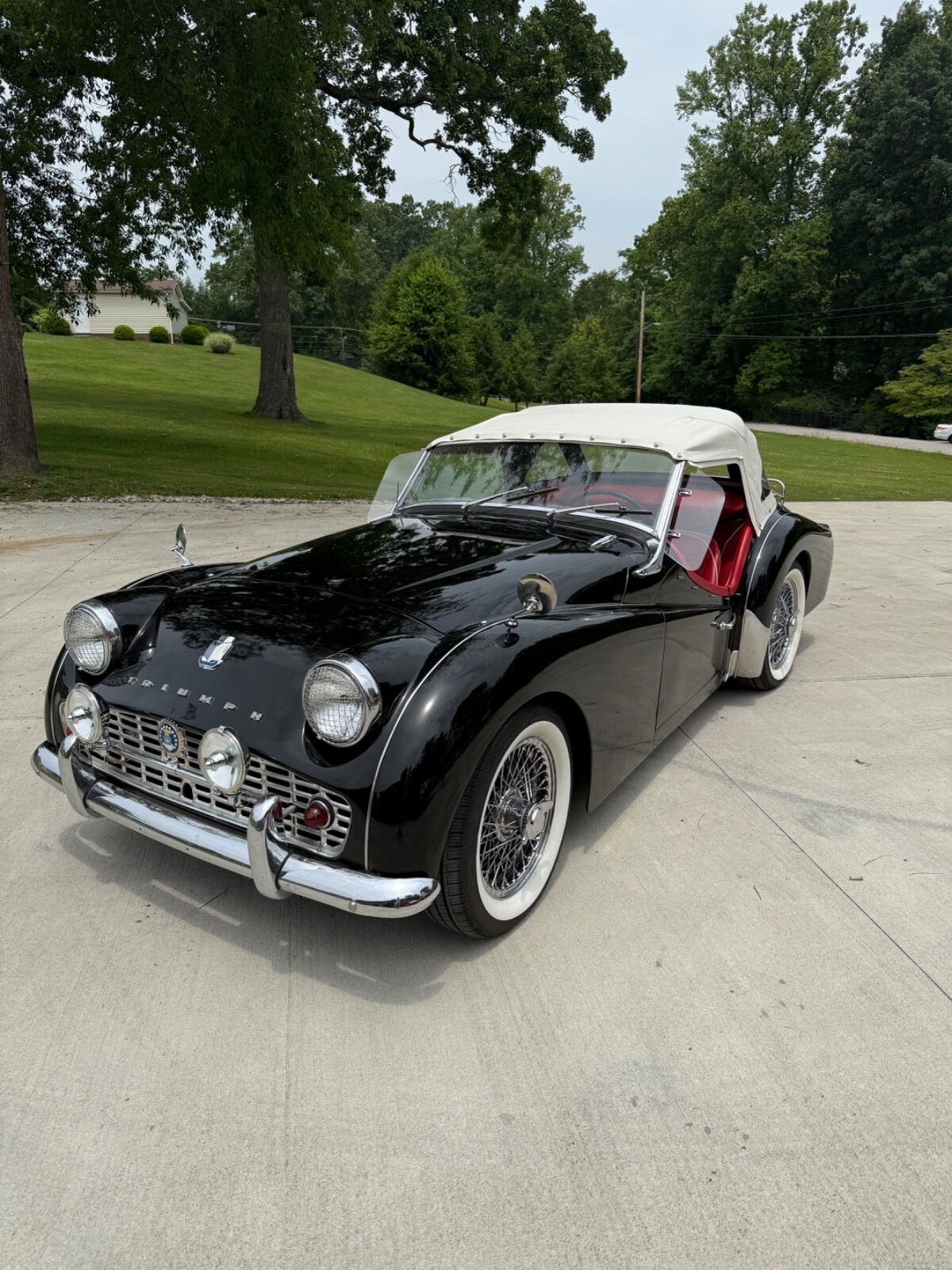 Triumph-TR3-1960-Convertible-2