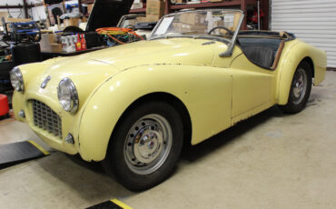 Triumph-TR3-1961-Convertible-1
