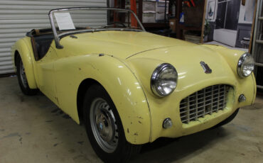 Triumph-TR3-1961-Convertible-11