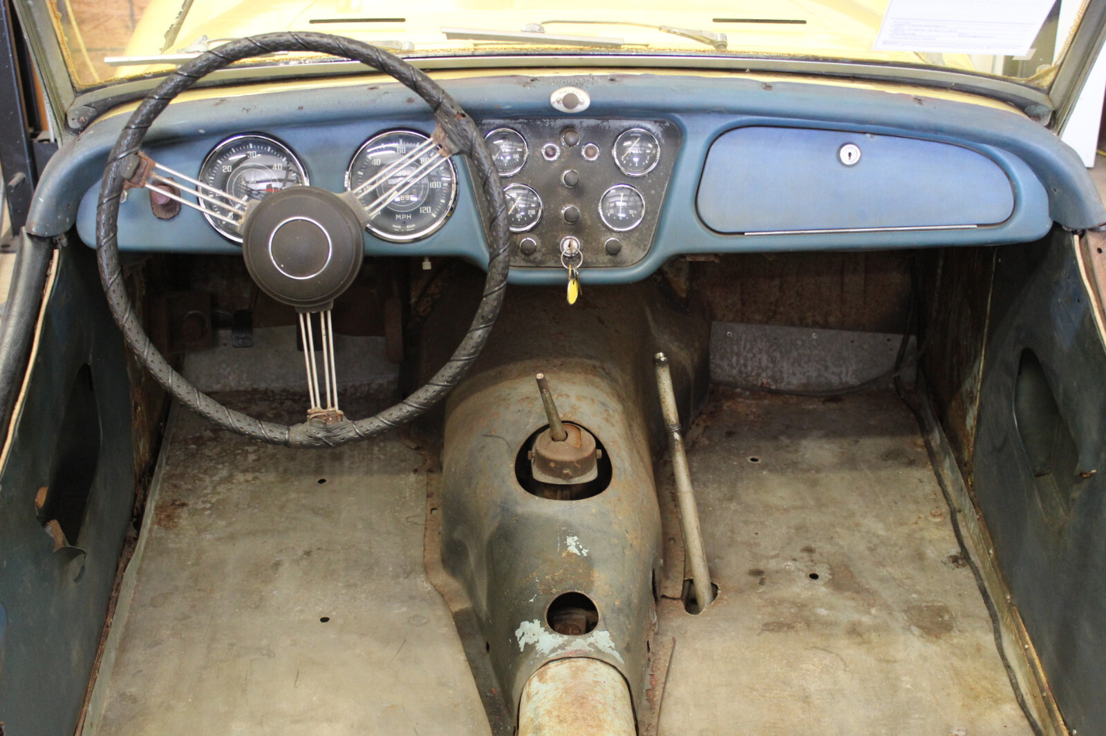 Triumph-TR3-1961-Convertible-20