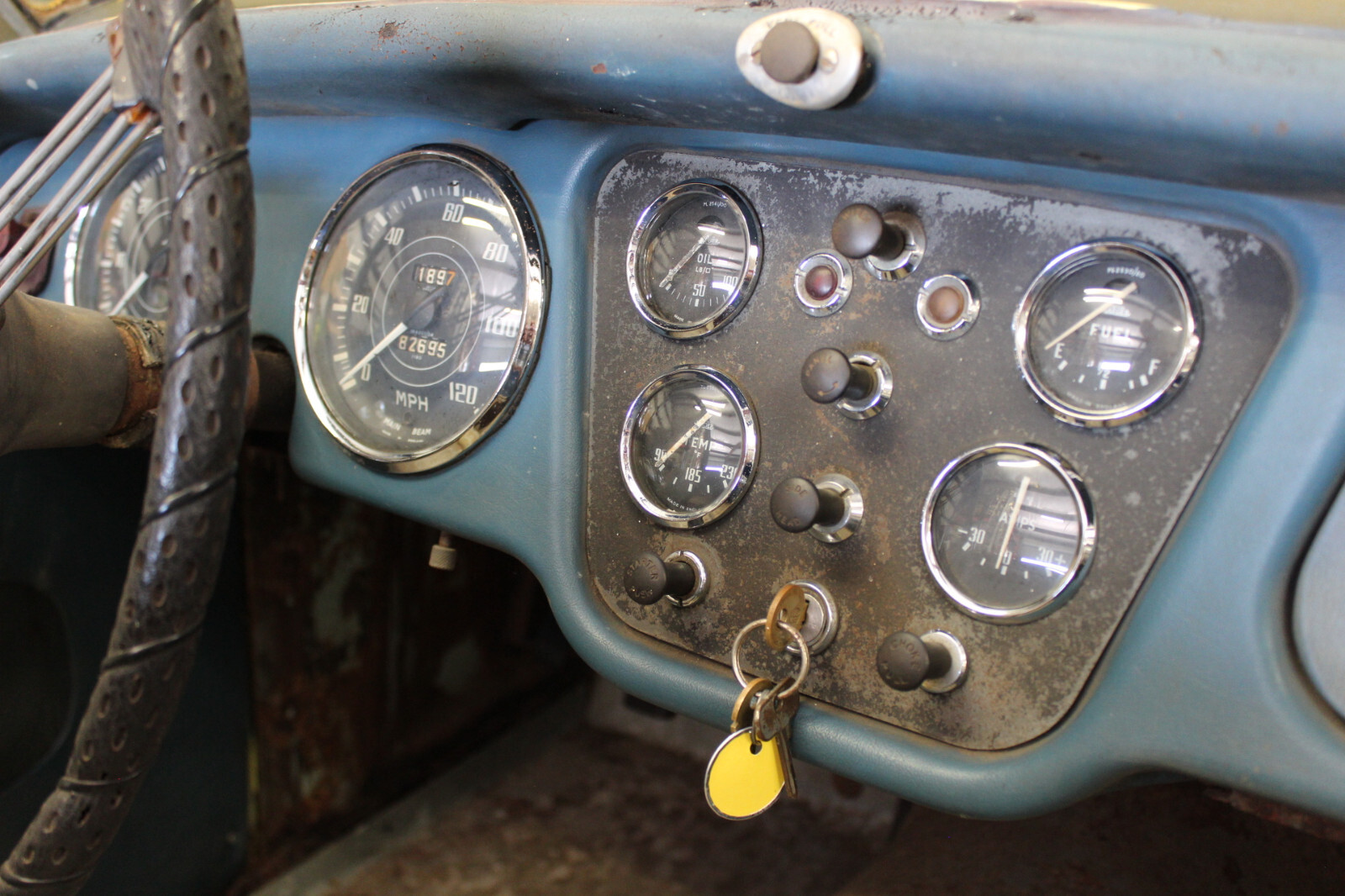 Triumph-TR3-1961-Convertible-21