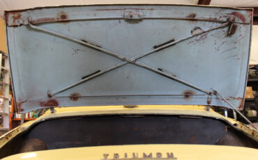 Triumph-TR3-1961-Convertible-27