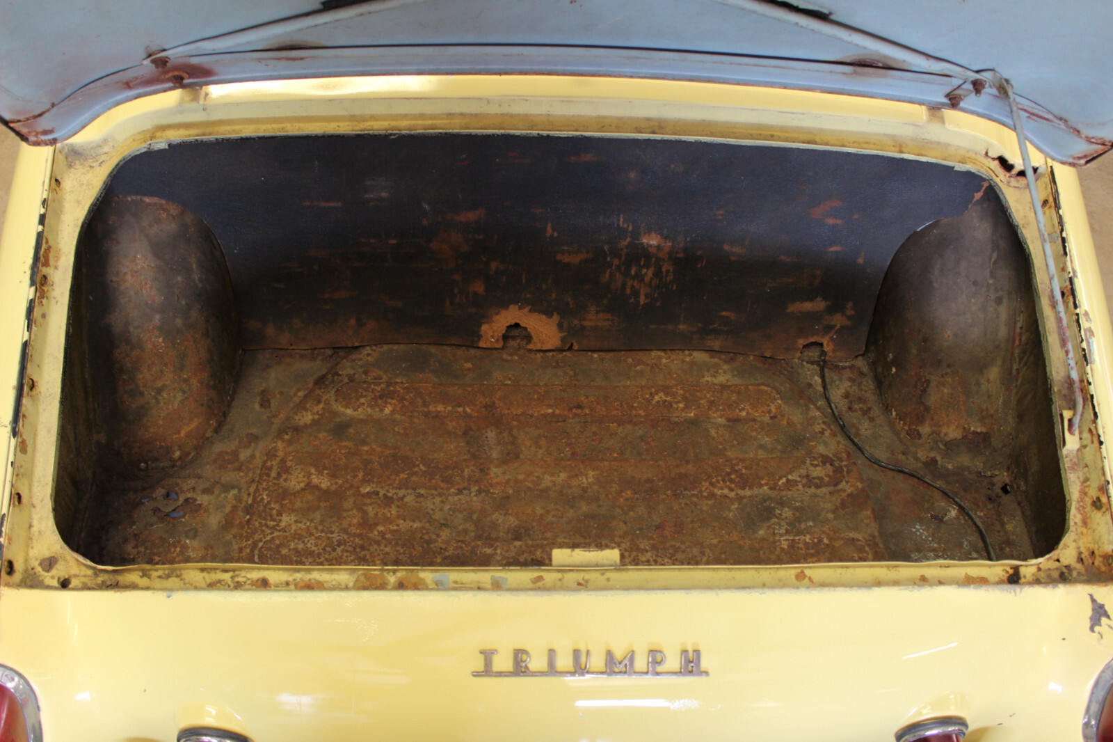 Triumph-TR3-1961-Convertible-28