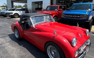 Triumph-TR3-1962-Convertible-1