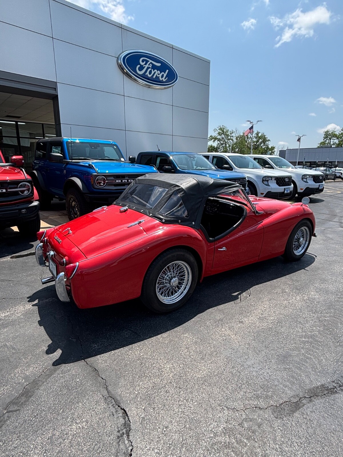 Triumph-TR3-1962-Convertible-2