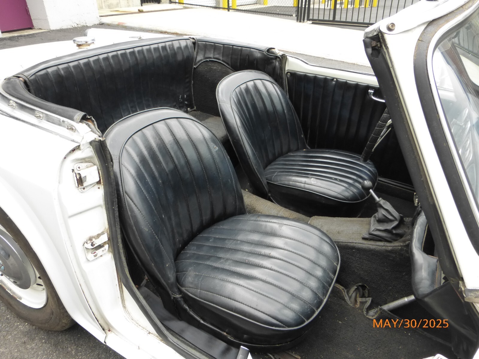 Triumph-TR4-1962-17