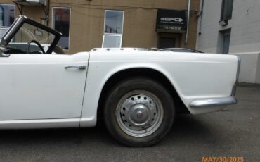 Triumph-TR4-1962-9