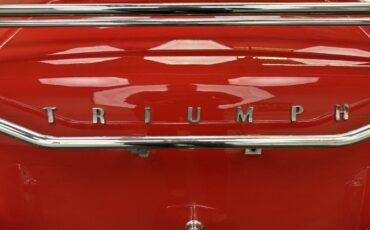 Triumph-TR4-1964-11